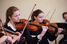 Colegios Residenciales internados Reino Unido clase violin